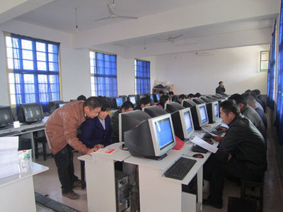 惠普助力湖南西山村 信息化培訓(xùn)鋪就500萬(wàn)產(chǎn)業(yè)新路徑